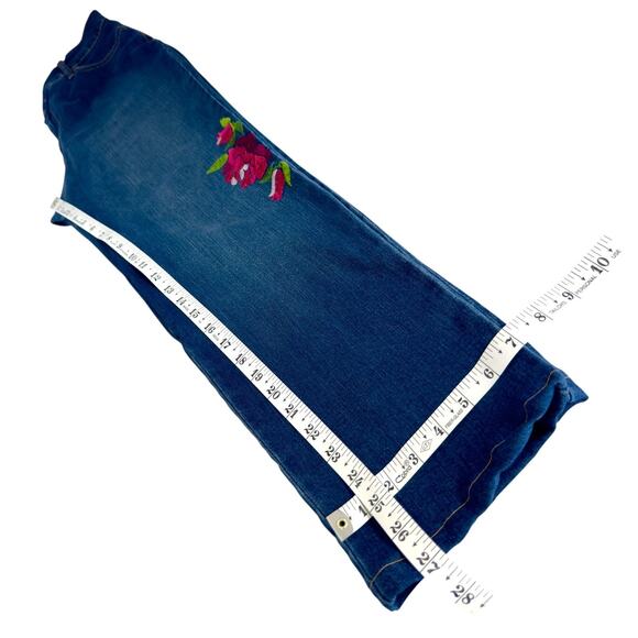 Gloria Vanderbilt Amanda High Rise Ankle Jeans 12 Short Floral Embroidered - Picture 6 of 12